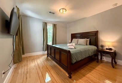 Spacious Vacation Rental Near Pequawket Pond in Conway, New Hampshire - Conway, New Hampshire - glamping.directory