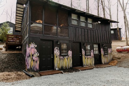 The Wilderness Glam Cabin in Tracy City, TN - Tracy City, Tennessee - glamping.directory