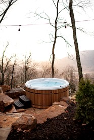 Amazing Hobbit House with Fire Pit and Barbecue in Rising Fawn, Georgia - Rising Fawn, Georgia - glamping.directory