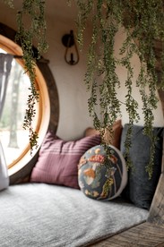 Amazing Hobbit House with Fire Pit and Barbecue in Rising Fawn, Georgia - Rising Fawn, Georgia - glamping.directory