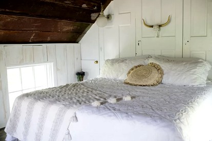 Beautiful Tree House for a Romantic Getaway on a Farm near Chattanooga Valley, Georgia - Flintstone, Georgia - glamping.directory