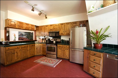 Unique Dome with Hot Tub for a Family Getaway in Philo, California - Philo, California - glamping.directory