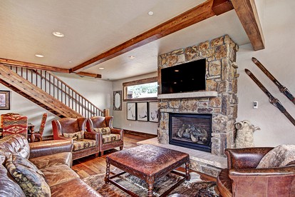 Rocky Mountains Retreat: Gorgeous Vacation Rental in Copper Mountain, Colorado - Copper Mountain, Colorado - glamping.directory