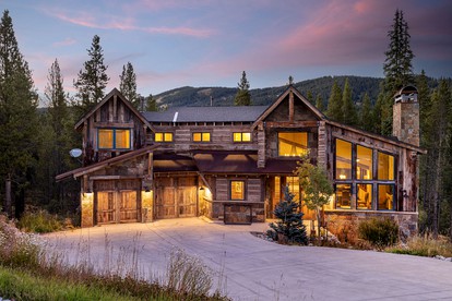 Rocky Mountains Retreat: Gorgeous Vacation Rental in Copper Mountain, Colorado - glamping.directory