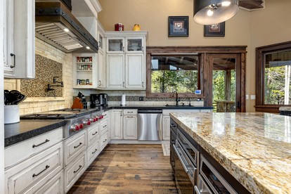 Rocky Mountains Retreat: Gorgeous Vacation Rental in Copper Mountain, Colorado - Copper Mountain, Colorado - glamping.directory