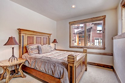 Rocky Mountains Retreat: Gorgeous Vacation Rental in Copper Mountain, Colorado - Copper Mountain, Colorado - glamping.directory
