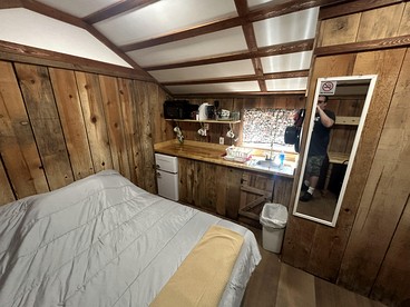 Cozy Studio Cabin in the Heart of Christopher Creek, Perfect for an Arizona Getaway in Nature - Payson, Arizona - glamping.directory