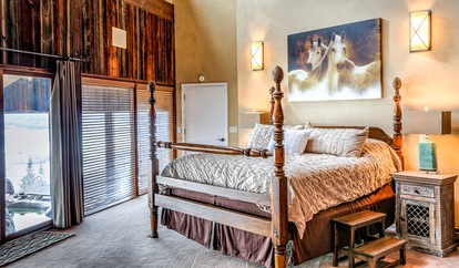 Private Luxury Estate Rental for Weddings and Events in Steamboat Springs, Colorado - Steamboat Springs, Colorado - glamping.directory