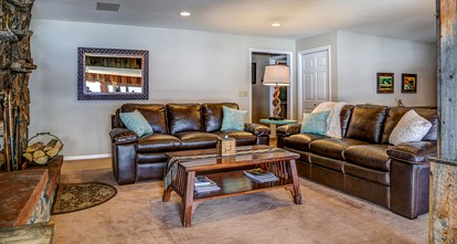 Private Luxury Estate Rental for Weddings and Events in Steamboat Springs, Colorado - Steamboat Springs, Colorado - glamping.directory