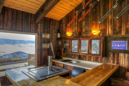 Private Luxury Estate Rental for Weddings and Events in Steamboat Springs, Colorado - Steamboat Springs, Colorado - glamping.directory