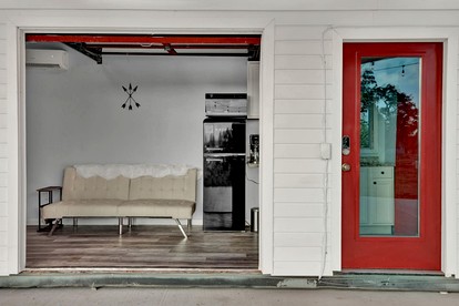 Wonderful Secluded Container in Fredericksburg, Texas - Fredericksburg, Texas - glamping.directory