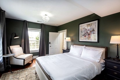 Exotic Mountain Hideaway Suite with Timeless Charm near Shenandoah National Park Virginia - Luray, Virginia - glamping.directory