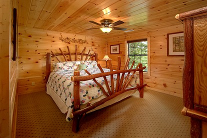 Incredible Mountain Cabin Rental near the Great Smokies in Tennessee - Gatlinburg, Tennessee - glamping.directory
