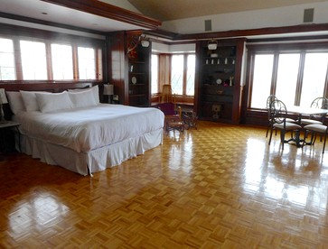 Luxury Suite with Jacuzzi for Romantic Getaway to Otsego County, New York - Fly Creek, New York - glamping.directory