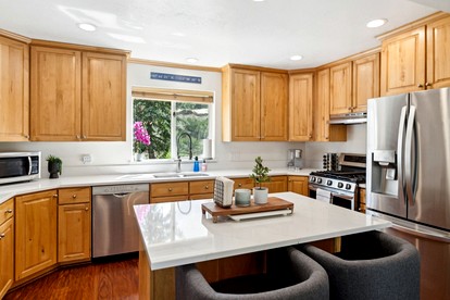 Cozy Cottage with Barbecue and Hot-tub in Park City, Utah - Park City, Utah - glamping.directory