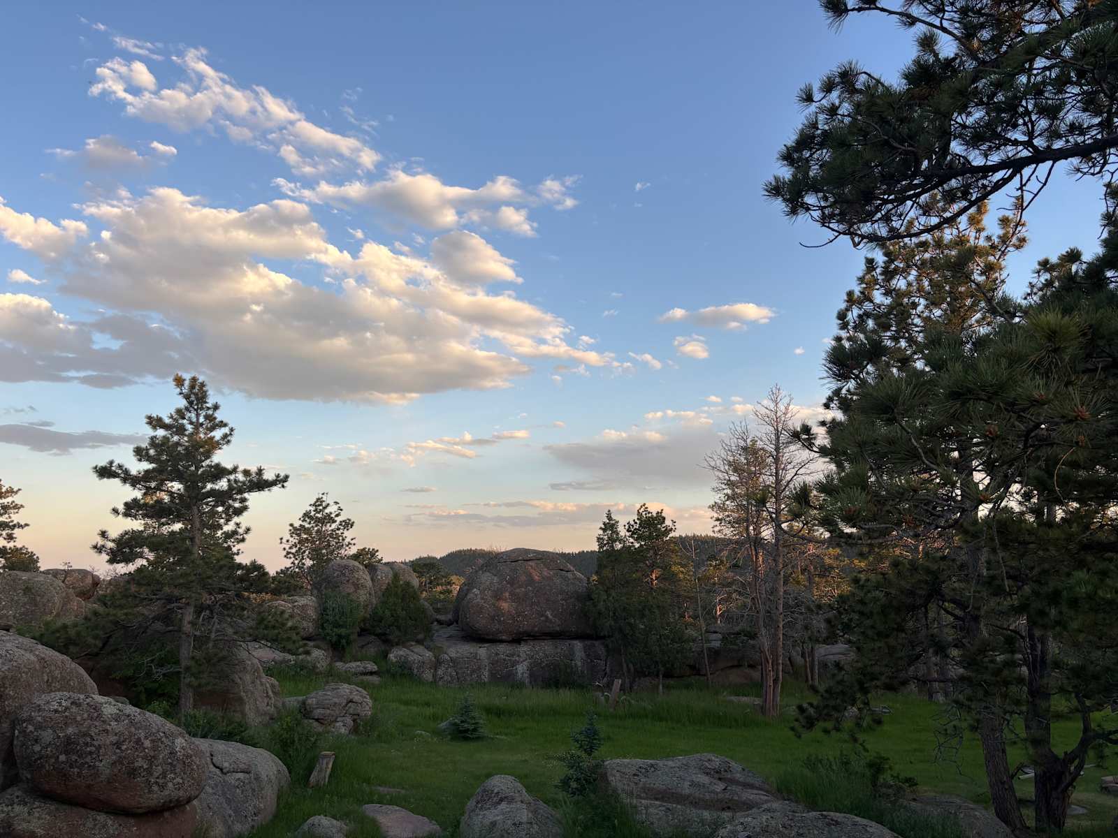 Camp Overland - Livermore, Colorado - glamping.directory