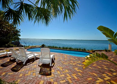Extraordinary Waterfront Vacation Rental with Private Lagoon Pool in Bay Point, Florida Keys - Key West, Florida - glamping.directory