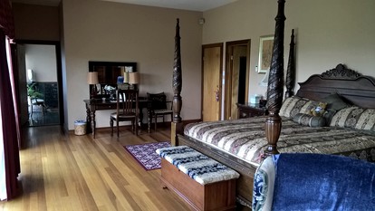 Cozy Suite Rental in a Bed and Breakfast with Fireplace and Magnificent Mountain Views near New Hampshire's Newfound Lake - Hebron, New Hampshire - glamping.directory