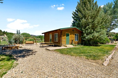 Small Group Cabin Perfect for Outdoor Activities in Mt. Carmel, Utah - glamping.directory