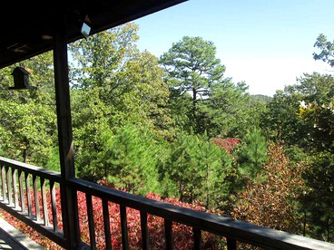 Romantic Cabin for a Couple with Panoramic Valley Views in Eureka Springs, Arkansas - Eureka Springs, Arkansas - glamping.directory