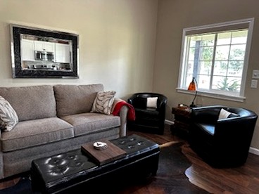 Comfy Equipped Lodge Great for a Peaceful Getaway in Texas - Waelder, Texas - glamping.directory