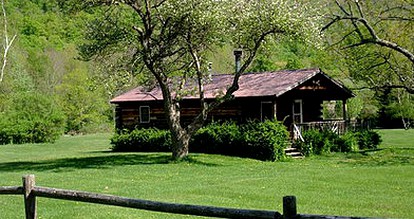 Cozy Cabin Camping Rental for Four near Woodstock, Upstate New York - Big Indian, New York - glamping.directory