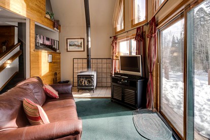 Rustic Luxury Getaway with Private Lake Access near Pinkerton Hot Springs in Durango, Colorado - Durango, Colorado - glamping.directory
