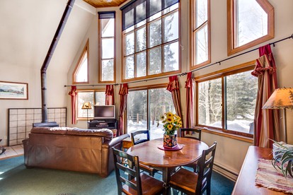 Rustic Luxury Getaway with Private Lake Access near Pinkerton Hot Springs in Durango, Colorado - Durango, Colorado - glamping.directory