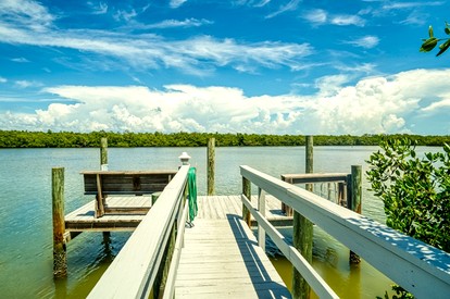 Waterfront Cottage with Pool Great for Families in Florida - Captiva, Florida - glamping.directory