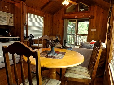 Spacious and Family-Friendly Cabin Rental near San Antonio, Texas - Boerne, Texas - glamping.directory