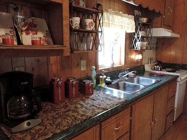 Spacious and Family-Friendly Cabin Rental near San Antonio, Texas - Boerne, Texas - glamping.directory