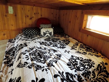 Spacious and Family-Friendly Cabin Rental near San Antonio, Texas - Boerne, Texas - glamping.directory