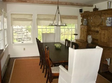 Secluded Cottage Rental with a Heated Pool in Red Hook for Family Getaways in New York State - Red Hook, New York - glamping.directory