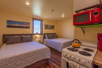 Cozy Tiny Cabin with Breathtaking Emigrant Peak Views for an Amazing Escape in Montana - Emigrant, Montana - glamping.directory