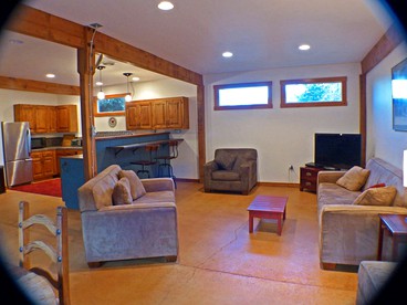 Rustic Countryside Barn Rental for Unique Getaway near Ashland, Oregon - Ashland, Oregon - glamping.directory