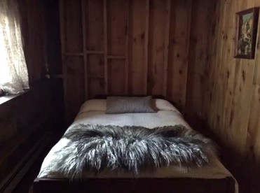 Rustic Cabin Retreat on the Ten Mile River in Narrowsburg, New York - Narrowsburg, New York - glamping.directory