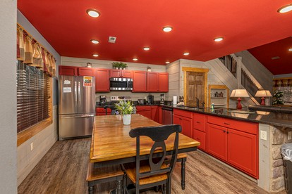 Mountain Magic - Glamping in the Great Smokies in this Lovely Cabin Rental in Gatlinburg - Gatlinburg, Tennessee - glamping.directory