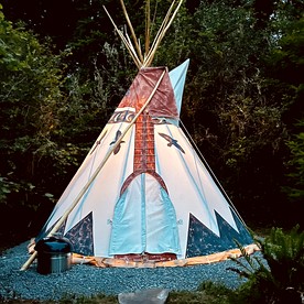 Peaceful Hand-Painted Tipi with Outdoor Kitchen near Columbia River Gorge, Oregon - glamping.directory