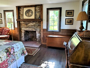 Historic Cabin near Luray Caverns Perfect for a Family Vacation in Virginia - Sperryville, Virginia - glamping.directory