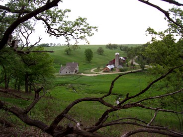 Cottage Rental Surrounded by Magical Countryside in Lafayette County, Wisconsin - Blanchardville, Wisconsin - glamping.directory