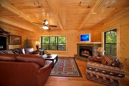 Cozy Family Cabin Rental with a Hot Tub in the Vacation Town of Gatlinburg, TN - Gatlinburg, Tennessee - glamping.directory
