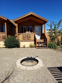 Cozy Cabin for Two in Escalante, Utah - Perfect for a Romantic Mountain Getaway - glamping.directory