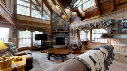 Smoky Mountain Serenity: Your Dream Vacation Awaits in this Perfect Cabin with Hot Tub - Sevierville, Tennessee - glamping.directory