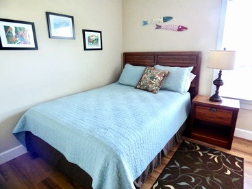 Spacious Waterside Cottage with Private Dock with Easy Access to Placida Bay and the Gulf of Mexico on Little Gasparilla Island, Florida - Placida, Florida - glamping.directory