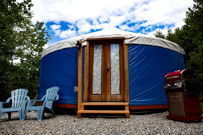 Bluebird yurt - glamping.directory
