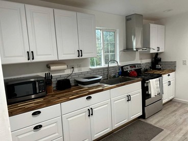 Cozy Nature-Filled Home with Garden & Night Sky Views Near Yosemite Tioga Pass, Groveland CA - Groveland, California - glamping.directory