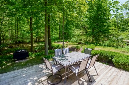 Stunning Beach Villa with a Private Hot Tub near the Lake in Saugatuck, Michigan - Saugatuck Township, Michigan - glamping.directory
