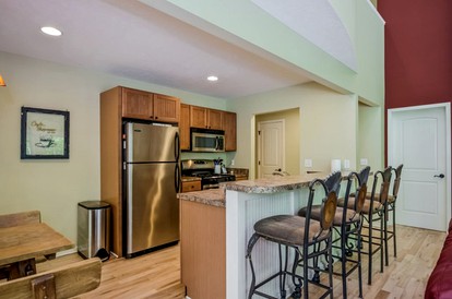 Stunning Beach Villa with a Private Hot Tub near the Lake in Saugatuck, Michigan - Saugatuck Township, Michigan - glamping.directory