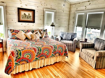 Idyllic Cottage on a Working Farm Perfect for Weekend Getaways in Texas - Fayetteville, Texas - glamping.directory