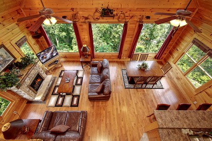 Lovely Smoky Mountains Cabin with a Hot Tub - Sevierville, Tennessee - glamping.directory